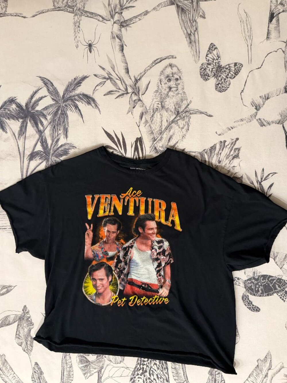 Ace Ventura Pet Detective Bootleg Style Graphic Tee Jim Carrey Vintage Look